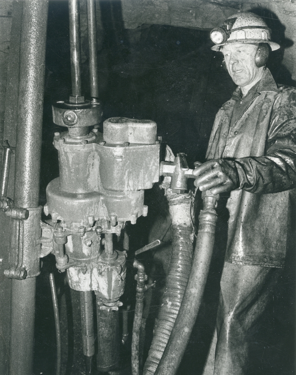 Diamantboring etter malm.