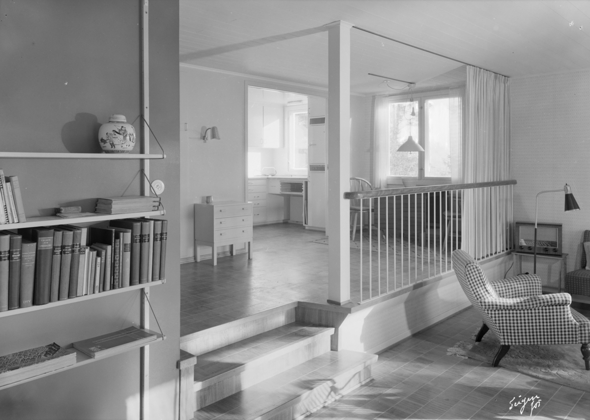 Arkitekturfoto av enebolig, muligens på Ullernåsen.