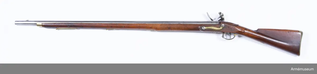 Gevär med flintlås. Relativ längd: 50 kal.