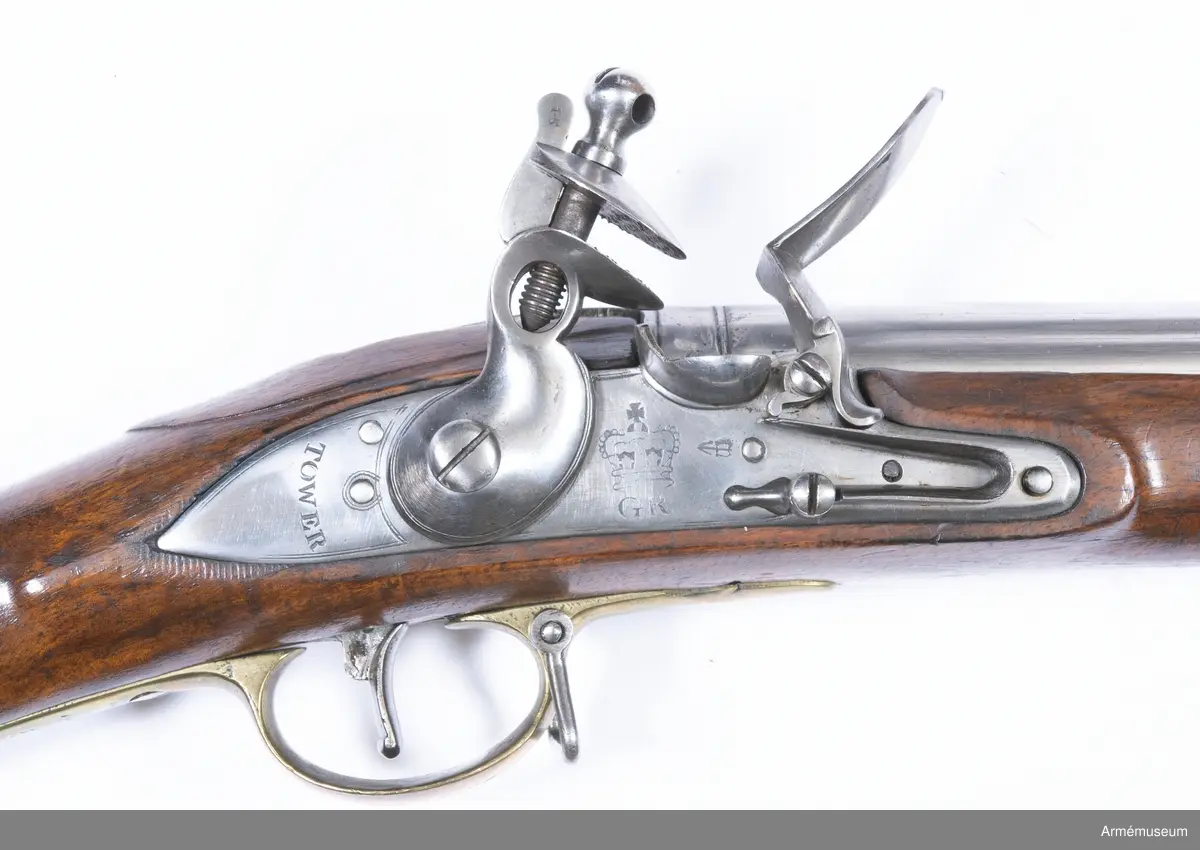 Gevär med flintlås. Loppets rel. l:49,4 kaliber.