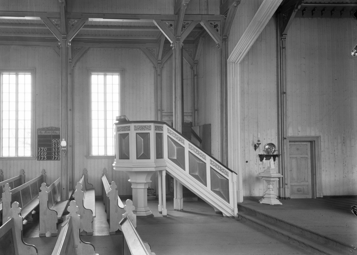 Eckbo, adv Kirkeinteriører, eksteriør