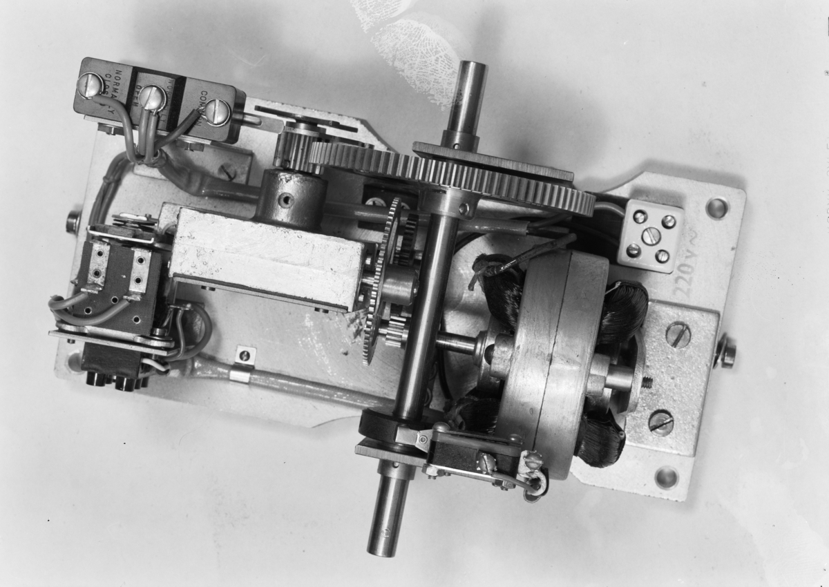 I.B.M. (Internasjonal Business Machines) se nr. 5831 (f.pos) og nr. 5791 (f.neg.) Utlevering etter hennes avtale
