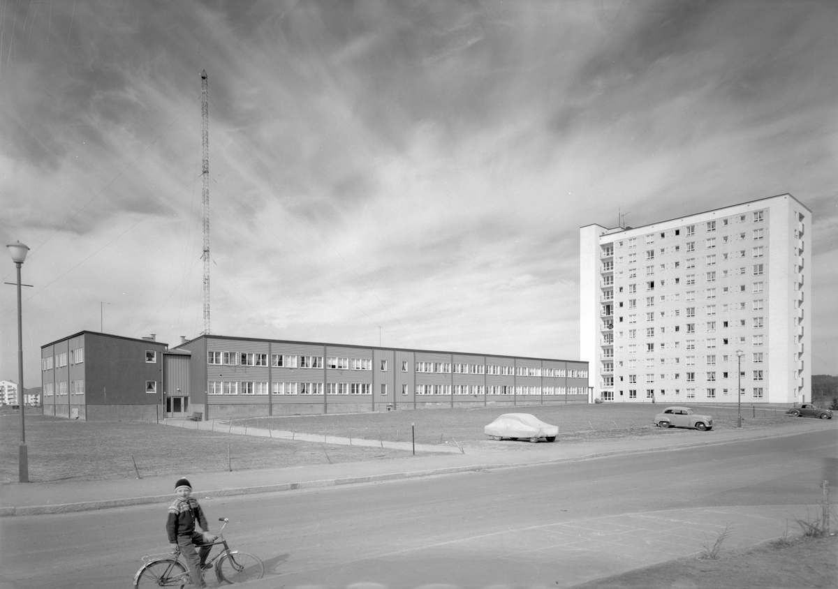 Eksteriørbilde av Fjordgløtt, en blokk med trygdeboliger på Lambertseter.