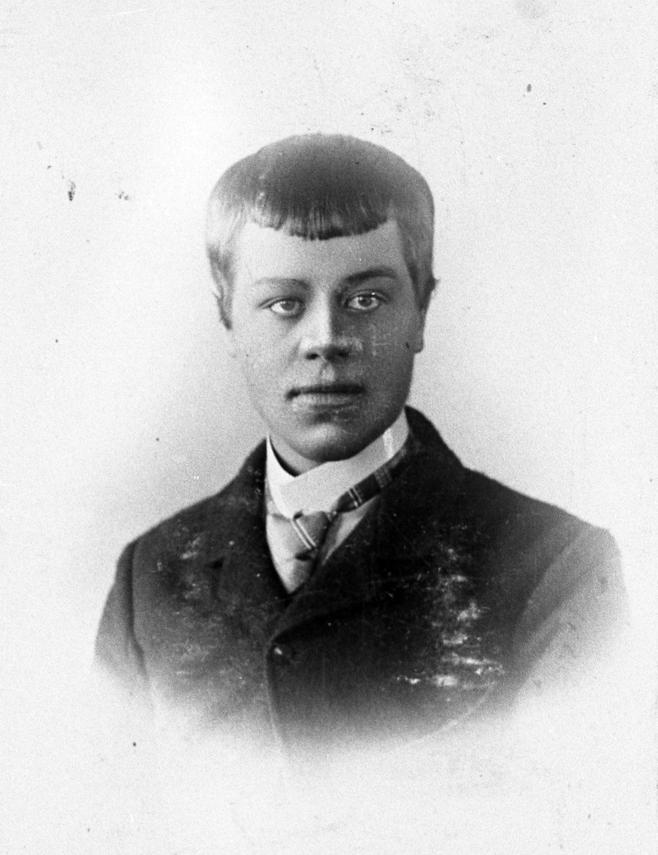 Nils A. Hermundstad