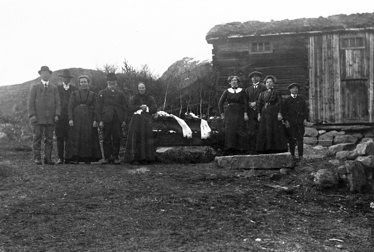 Gravferd etter Randi Ivarsdotter Hemsing Nefstad.