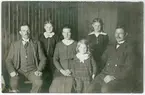 Familjen Andersson vid markenteriet, Untraverket, Söderfors, Uppland 1917