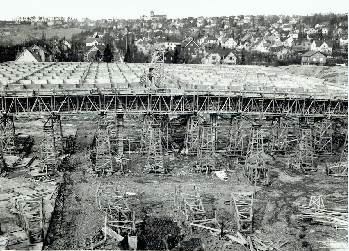 Grefsen vognhall under bygging fotografert ovenfra. 