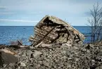 Vrak av estnisk eller finsk flyktbåt från andra världskriget på Synskär strand.