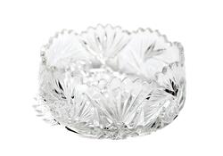 Dopskål i kristall. Skålen togs med av en familj på flykt fr