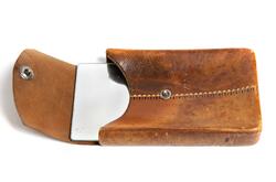 Spelkortsfodral som togs med på flykt från Estland till Sver