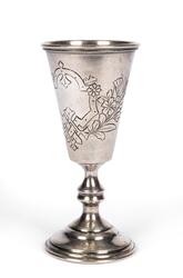 Sup-kopp i silver. Togs med på flykt från Nargö, Estland i n