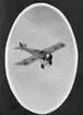 Flygbild flygplan Thulin K med löjtnant Nils Rodéhn som pilot, 1918.
