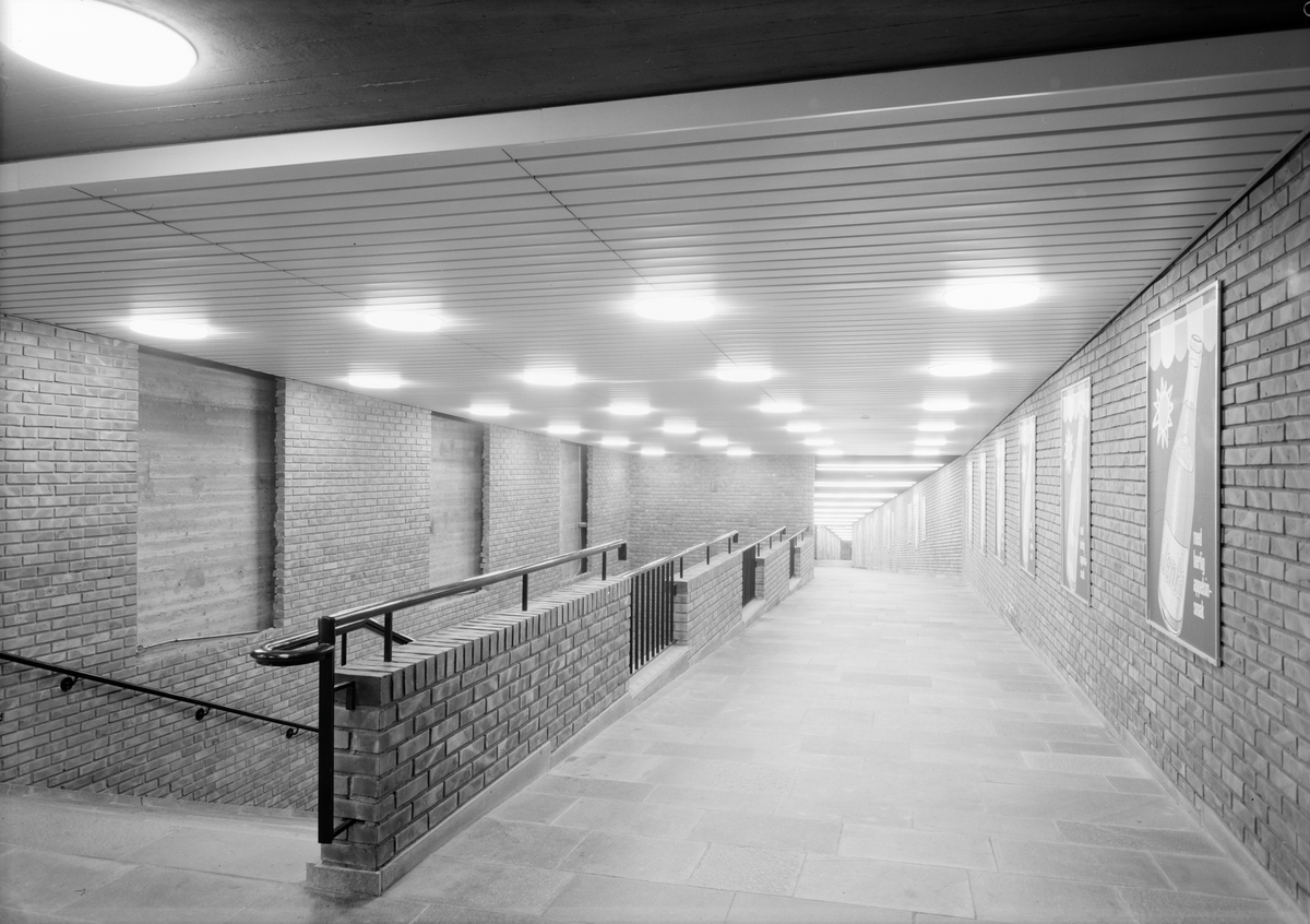 Tunnelbanen Tøyen st., Helsfyr st., Ensjø st.