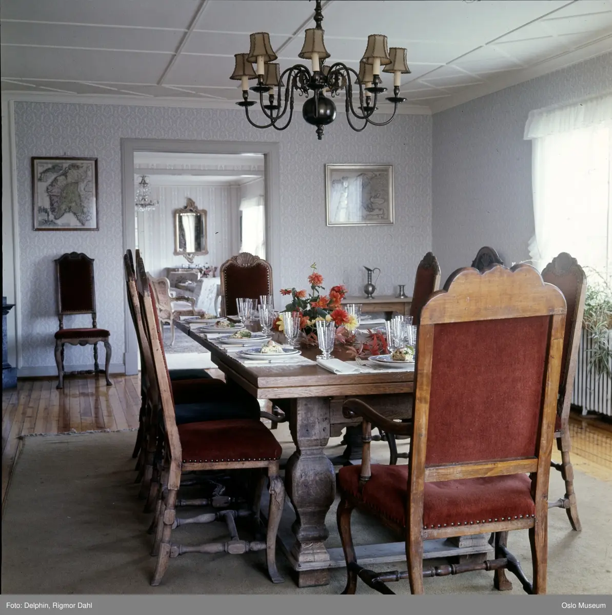 gård, bolighus, interiør, spisestue, spisebord, oppdekning