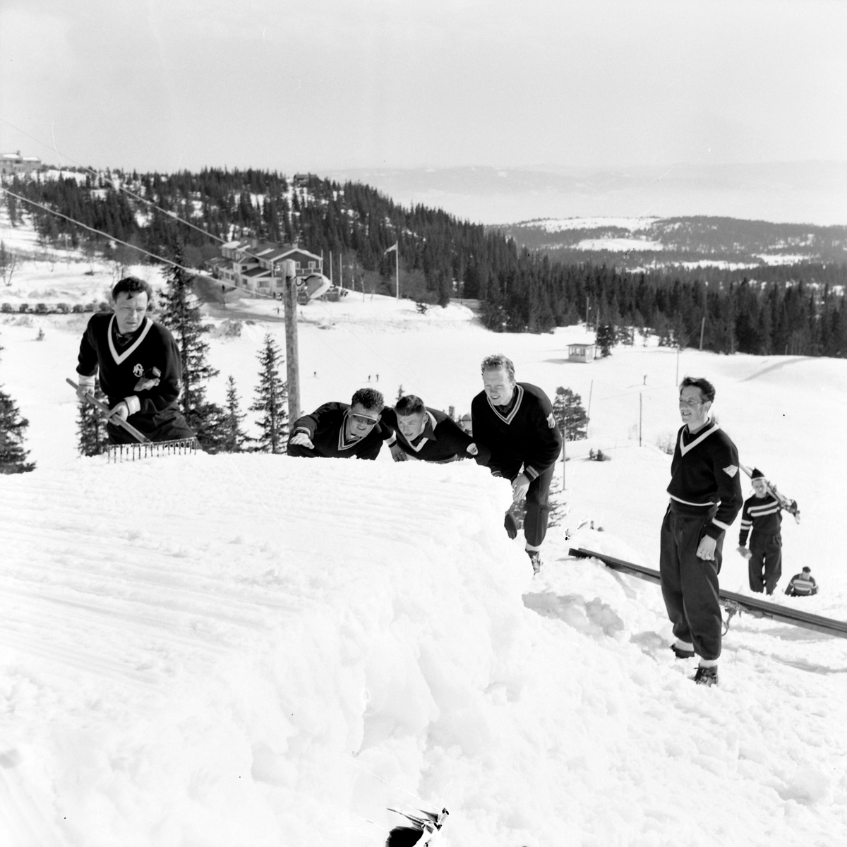 Hoppkurs i Treningsbakken ved Skistua