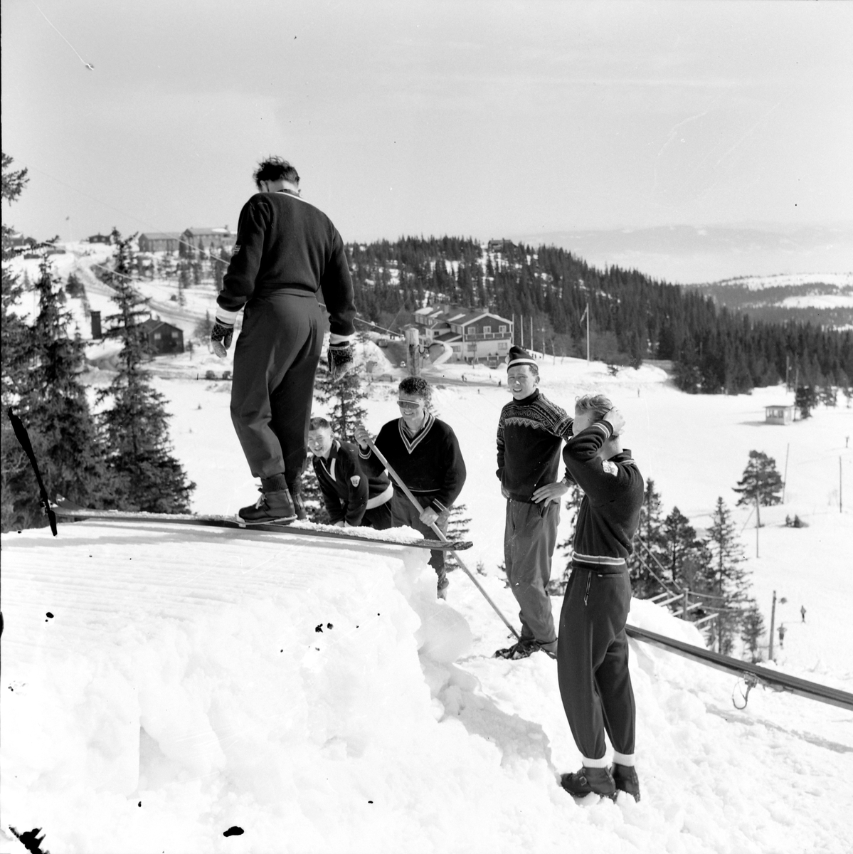 Hoppkurs i Treningsbakken ved Skistua