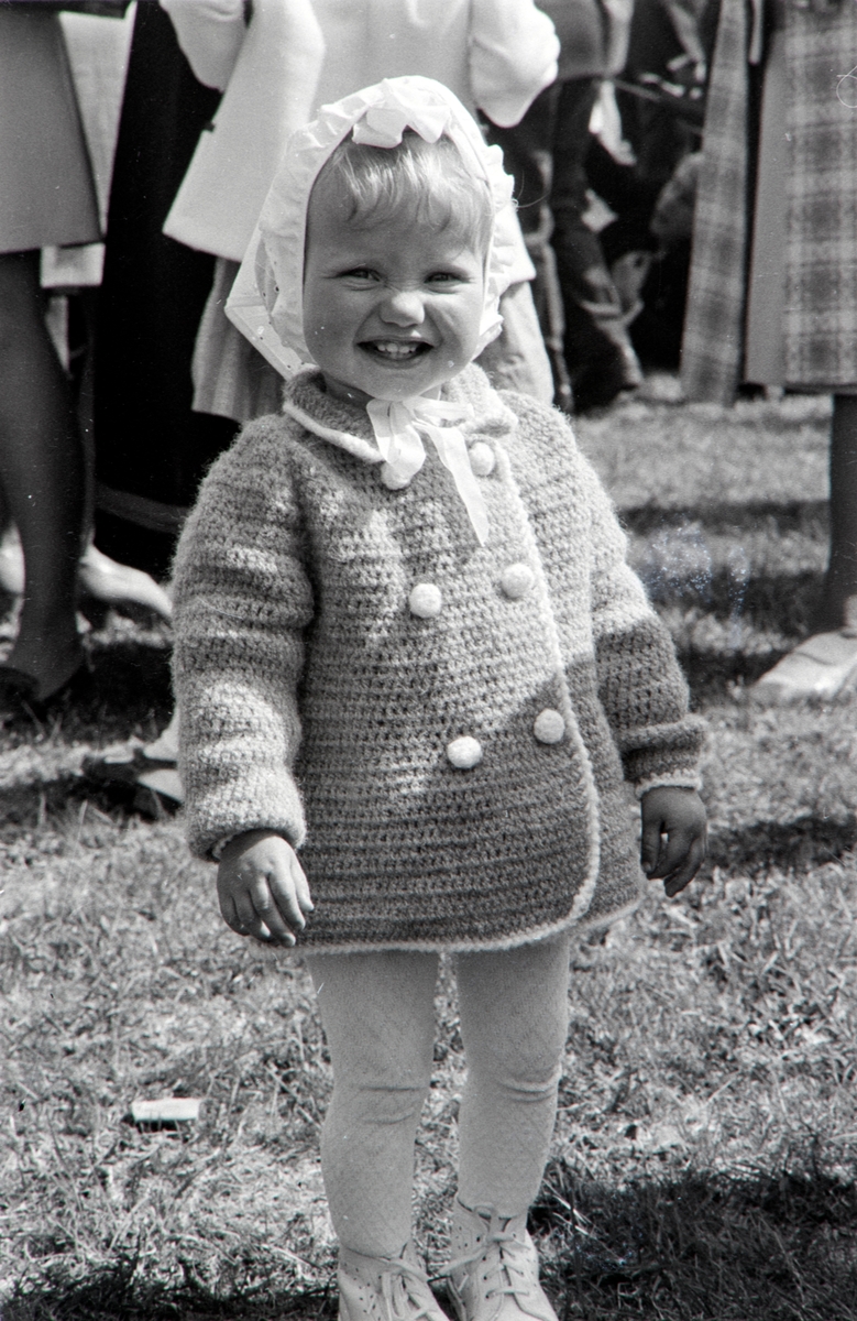17. Mai feiring i Løten.
Ukjent jenteunge. 