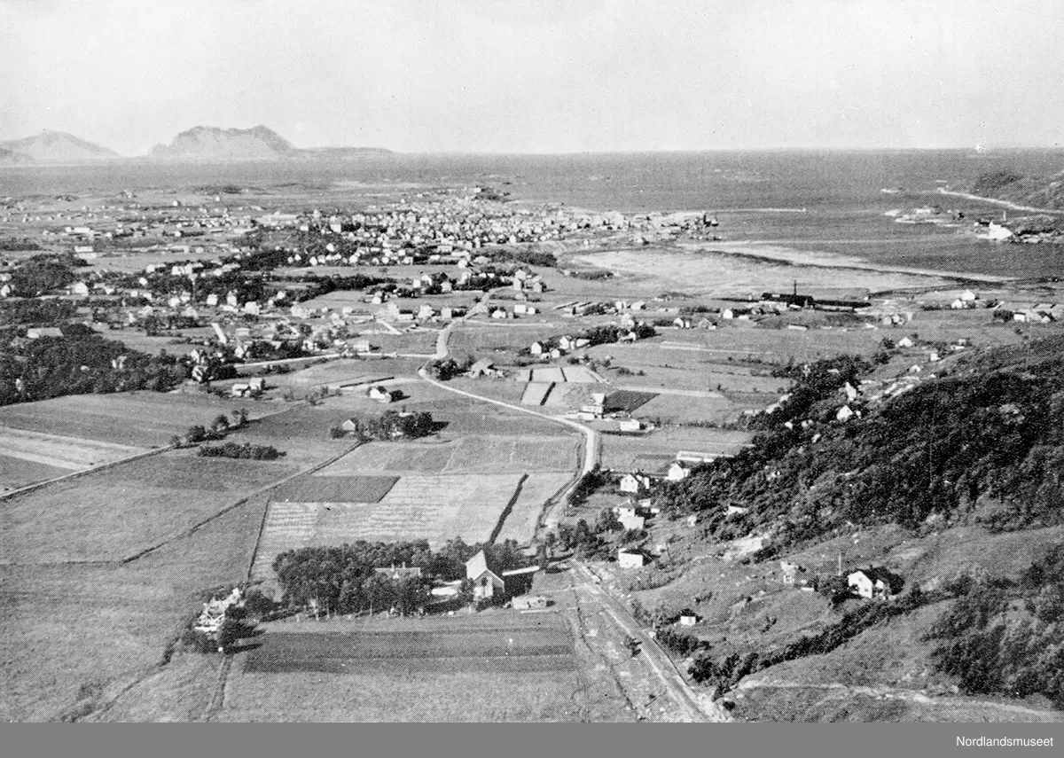Utsikt over Bodø fra Rønvikfjellet.