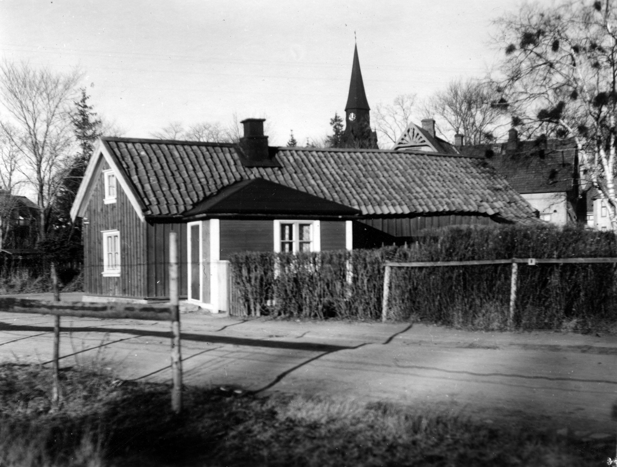 Repslagaregatan 42, "Mjöl-Gustavas". Gustav Andersson född 1832, död 1902, förestod "Mjölboa" i Bazarbodarna vid orget. Dottern Anna född 1865.