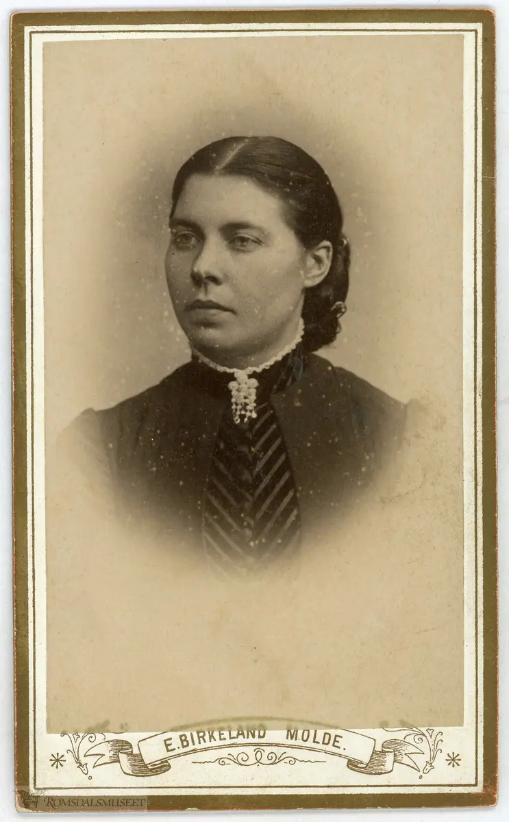 "Marit P. Hunnes, Rødven"."26 aar gammel 1890"?