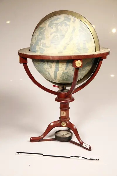 Svensk stjerneglobus fra 1824