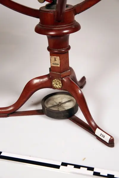 Svensk stjerneglobus fra 1824