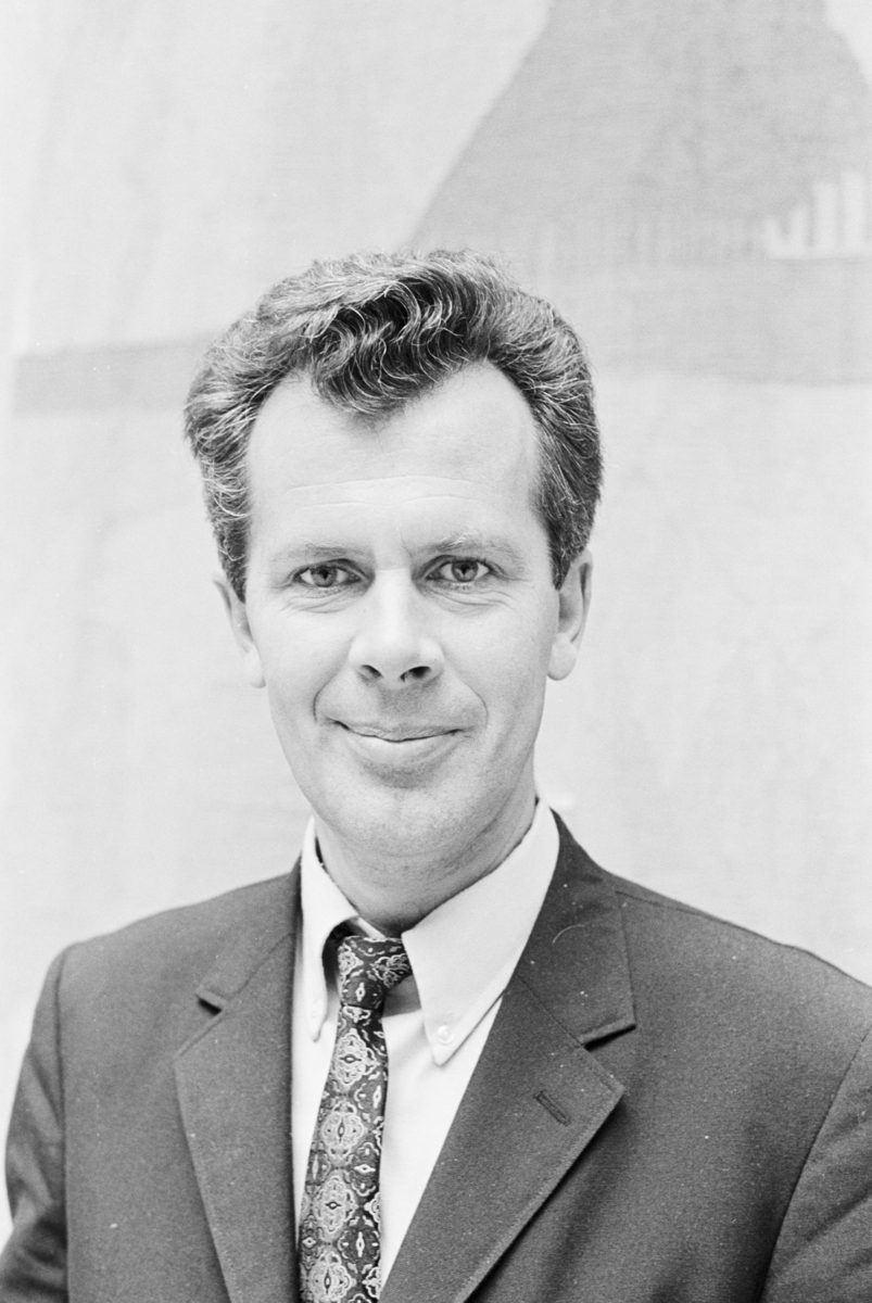 Portrett av pressemanen og politikeren Erling Johannes Nordvik