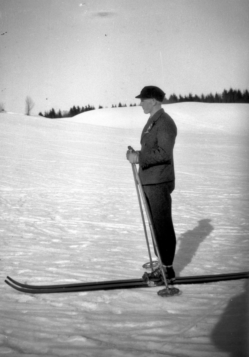 Hans Kleppen på ski