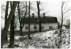 Fagersta stad, Fagersta kn.
Flygelbyggnad vid Hornska herrgården, 1976. Inför upprustning.