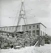 Vinterbild av Sjöhistoriska museet. Trappan upp från strandpromenaden.