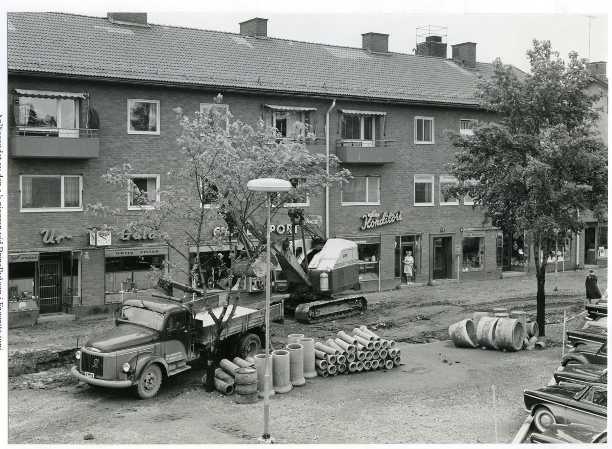 Fagersta stad, Fagersta kn.
Anläggningsarbete på Brinellvägen. 1961.