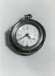 Dykeriutställningen. Fickur i urfodral från det finska Borst