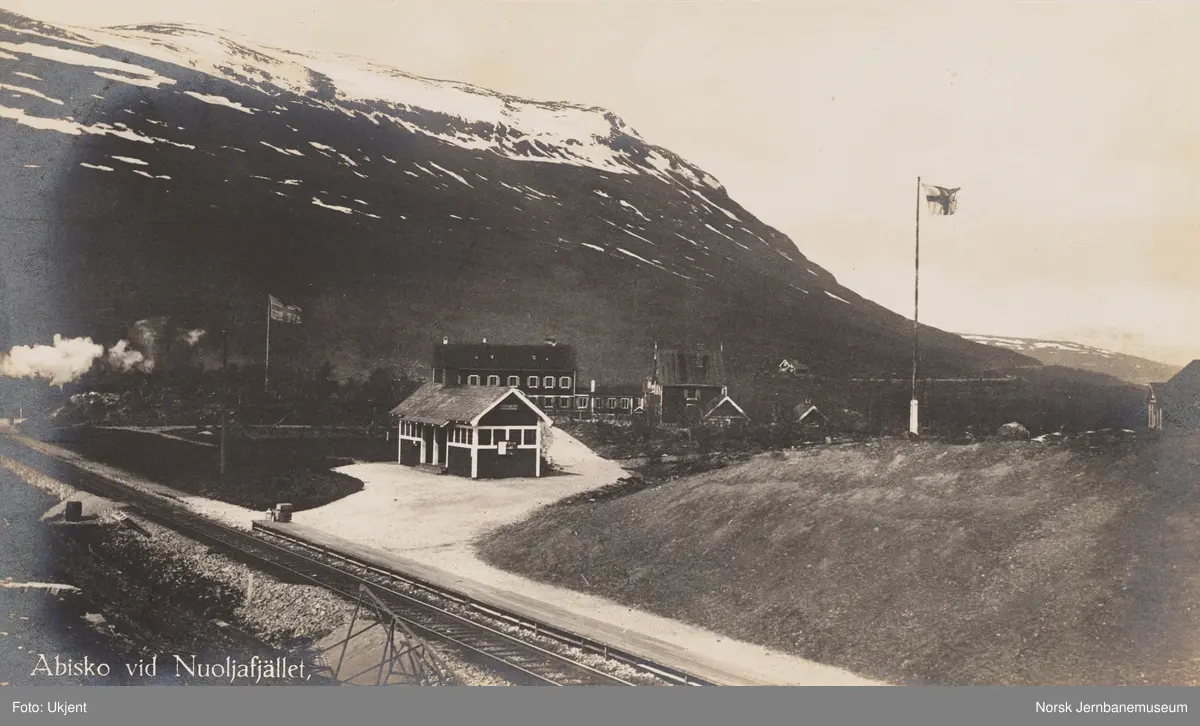 Abisko turiststasjon holdeplass på Malmbanan