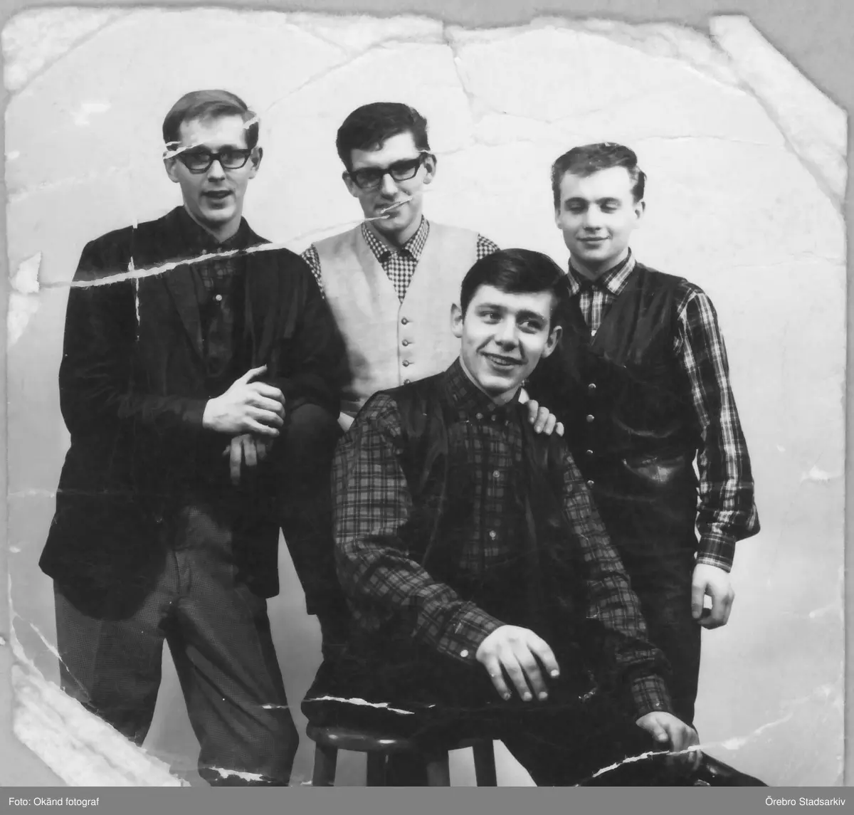 Oklahoma boys

Stående från vänster: Erland "Pipern" Östlund, Sven-Åke "Skepparn" Johansson,  Bengt Johansson. Sittande: Peter Forsberg