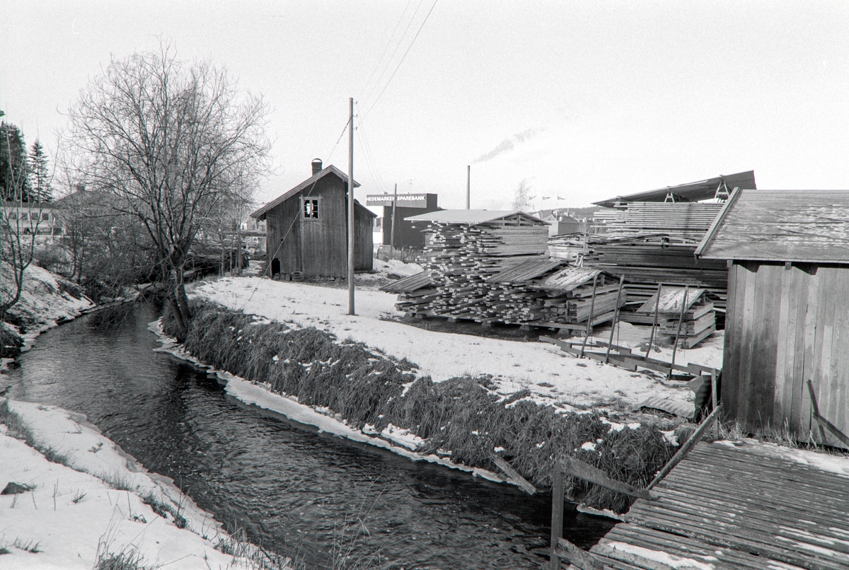 Kvernveita, Lundby Bruk, materiallager, Brumunddal. Kvennveita.