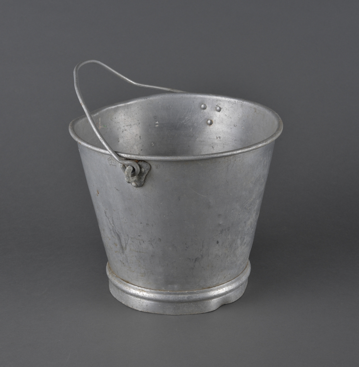 Bøtte til vannbæring/melking.