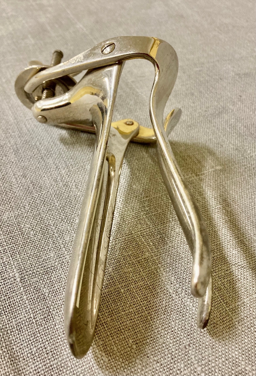 Vaginalspeculum. Gynekologisk redskap for åpning av sjeden.