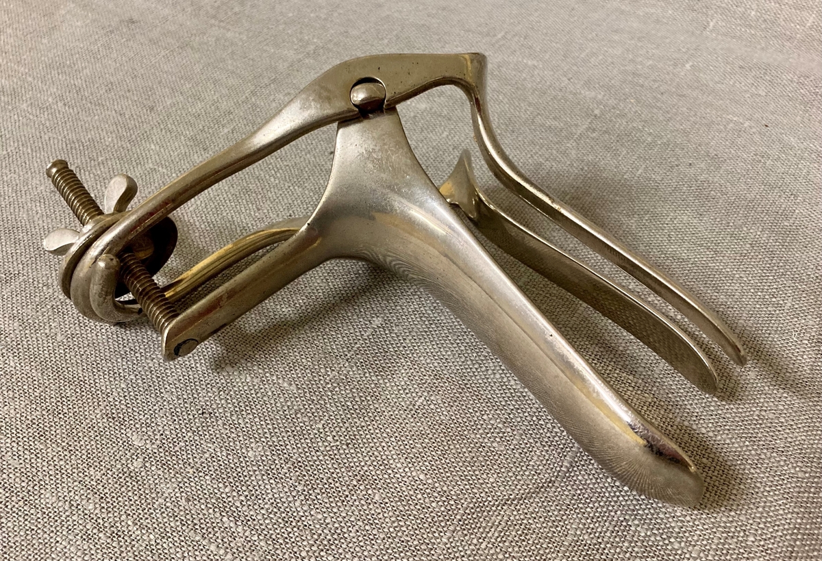 Vaginalspeculum. Gynekologisk redskap for åpning av sjeden.