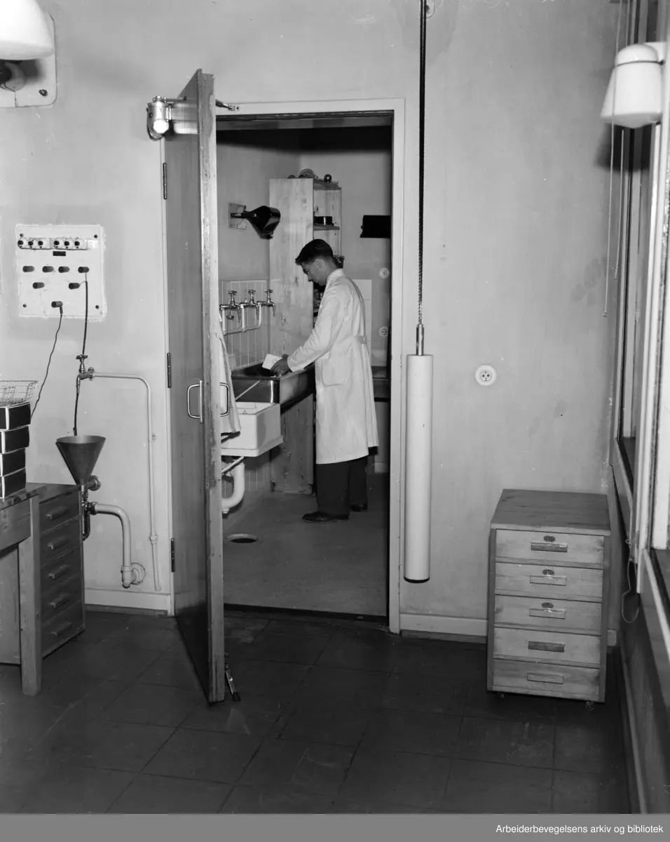 Oslo Losse og Lastekontor (gamle Logen). Interiører. September 1951