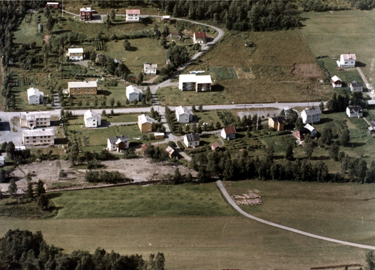 Løvby sett mot vest.