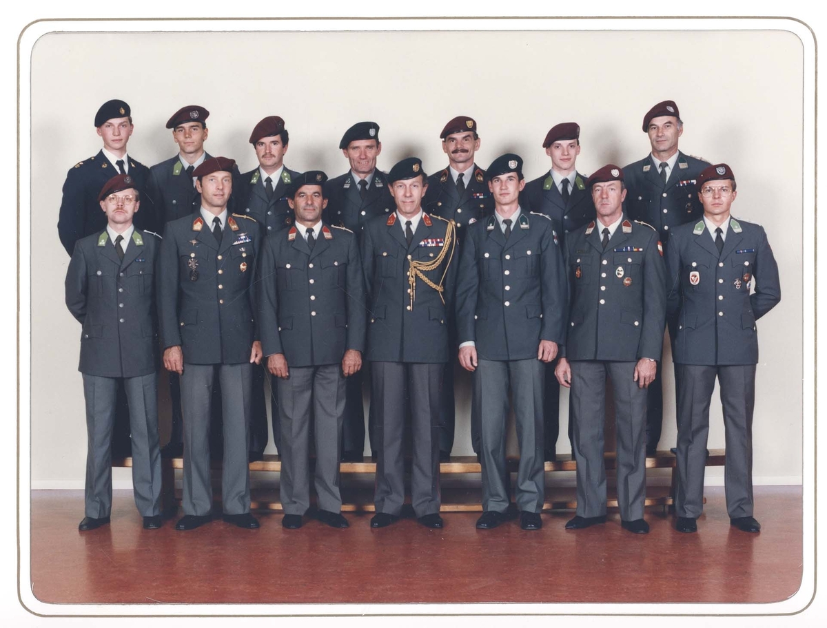 Ett gruppfoto på Österrikes lag vid CISM 1987