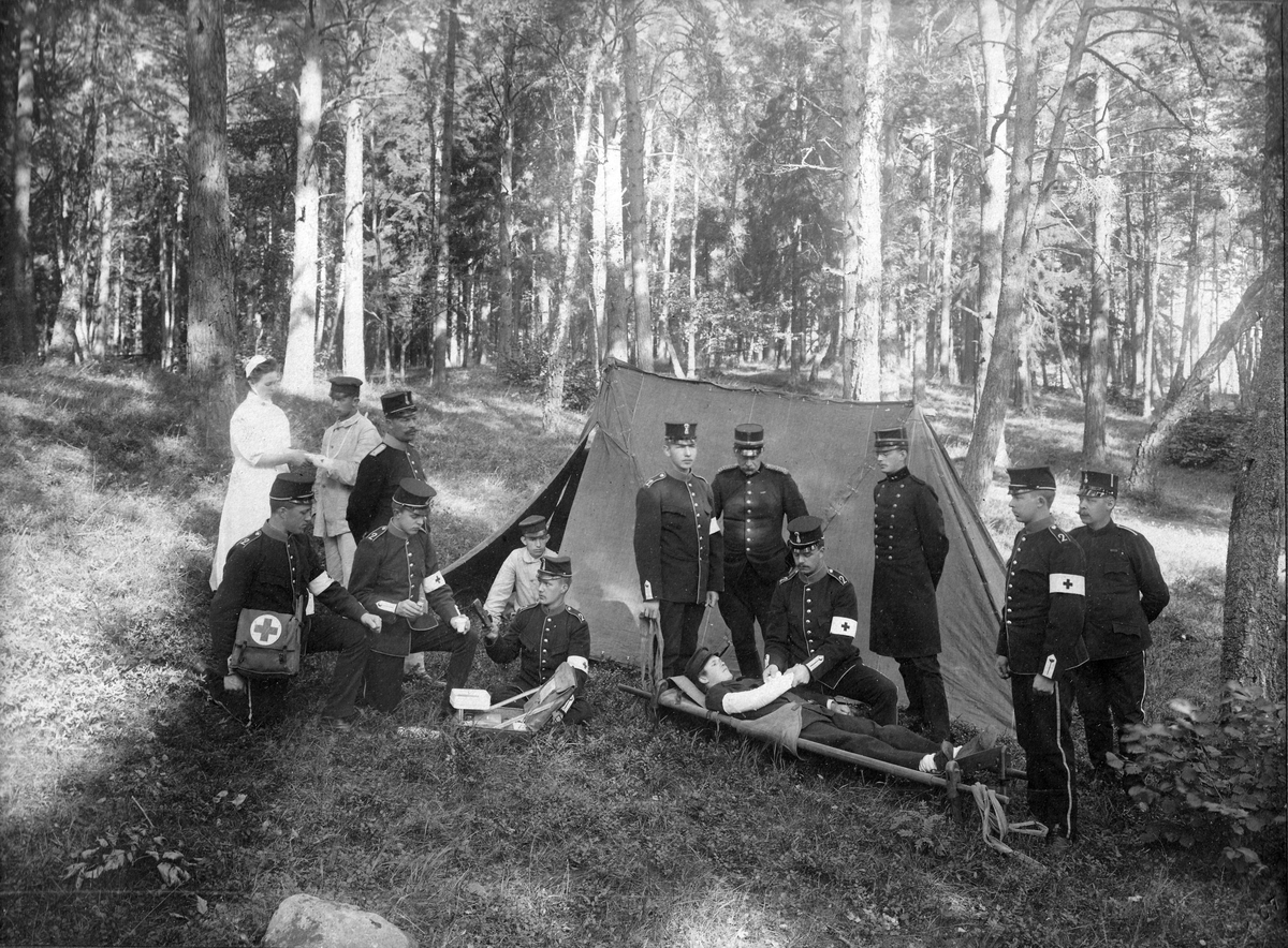 Sjukvårdsövning, Göta Trängkår i Karlsborg före 1905..