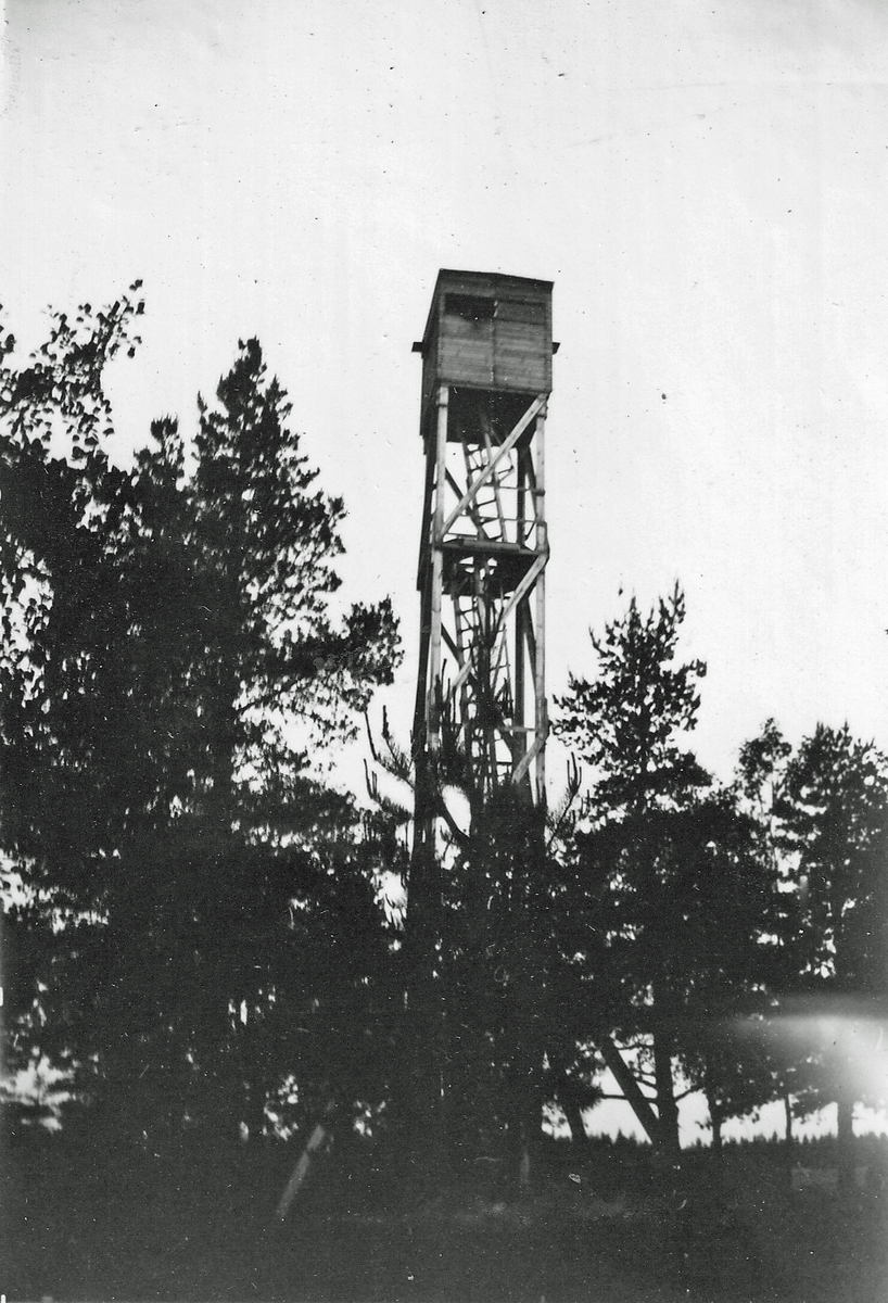 90. luftbevakningskompaniet L 9, 1939-1945.  Skall månne tornet någon gång åter tagas i bruk för försvarsändamål?.