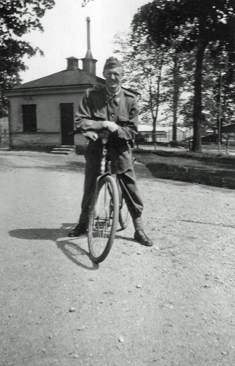 Korpralskolan vid T 2 i Skövde 1945.   Vicekorpral 54-2-43 Boberg.