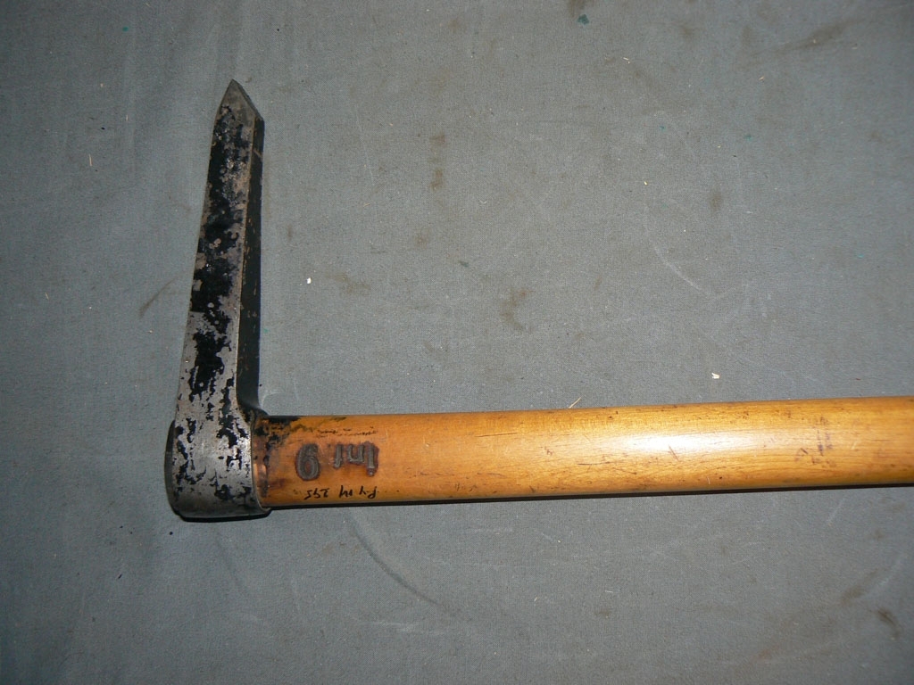 Hacka, m/1895, bärbar -Garnisonsmuseet Skaraborg / DigitaltMuseum
