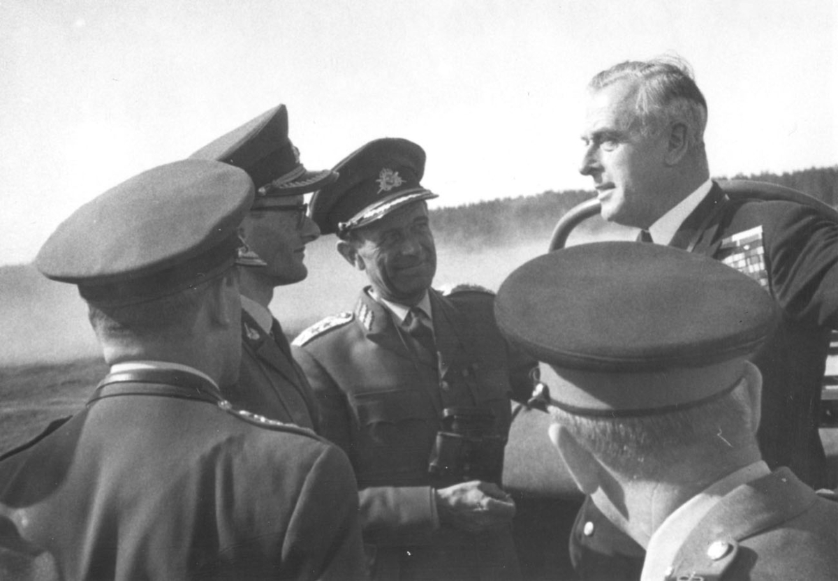 Från förevisningen för Lord Mountbatten 19640521. -Garnisonsmuseet ...