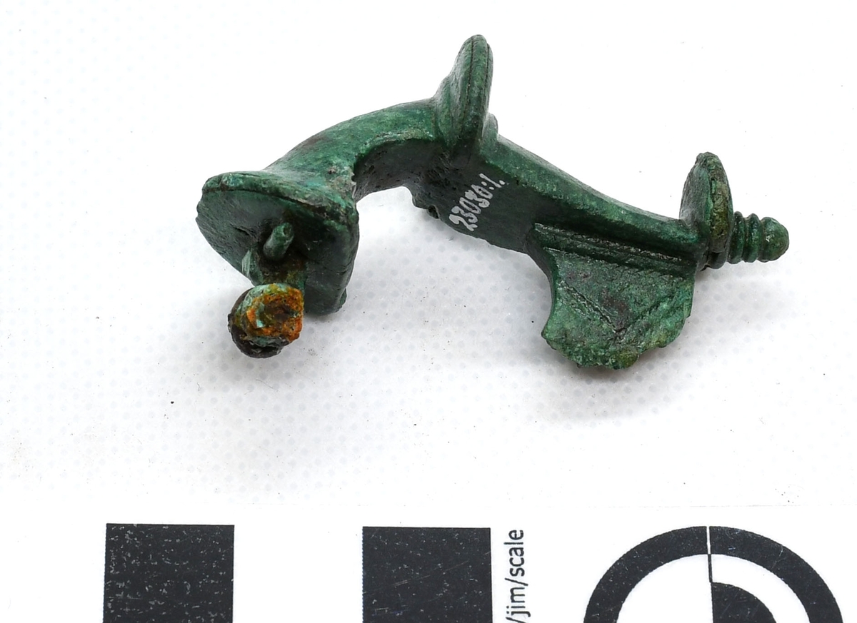 Arkeologiska fynd från Åsen, Kolbäck. 
Undersökt 1968-1970. 