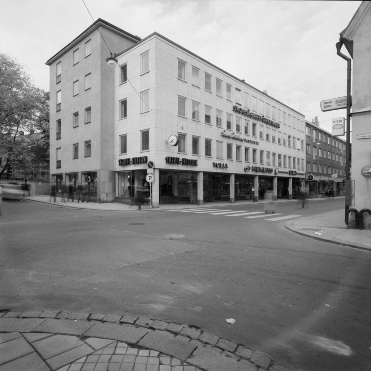 Affärs- och kontorsbyggnad, Trädgårdsgatan - Drottninggatan, kvarteret Domen, Uppsala 1965