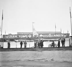 "Varbergs Jubileums-utställning". Arrangerad av Varbergs han