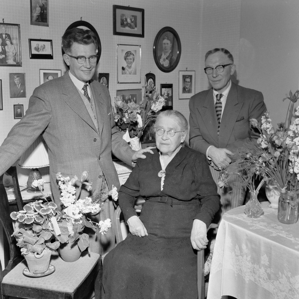 Fru Olivia Hagenes fyller 80 år